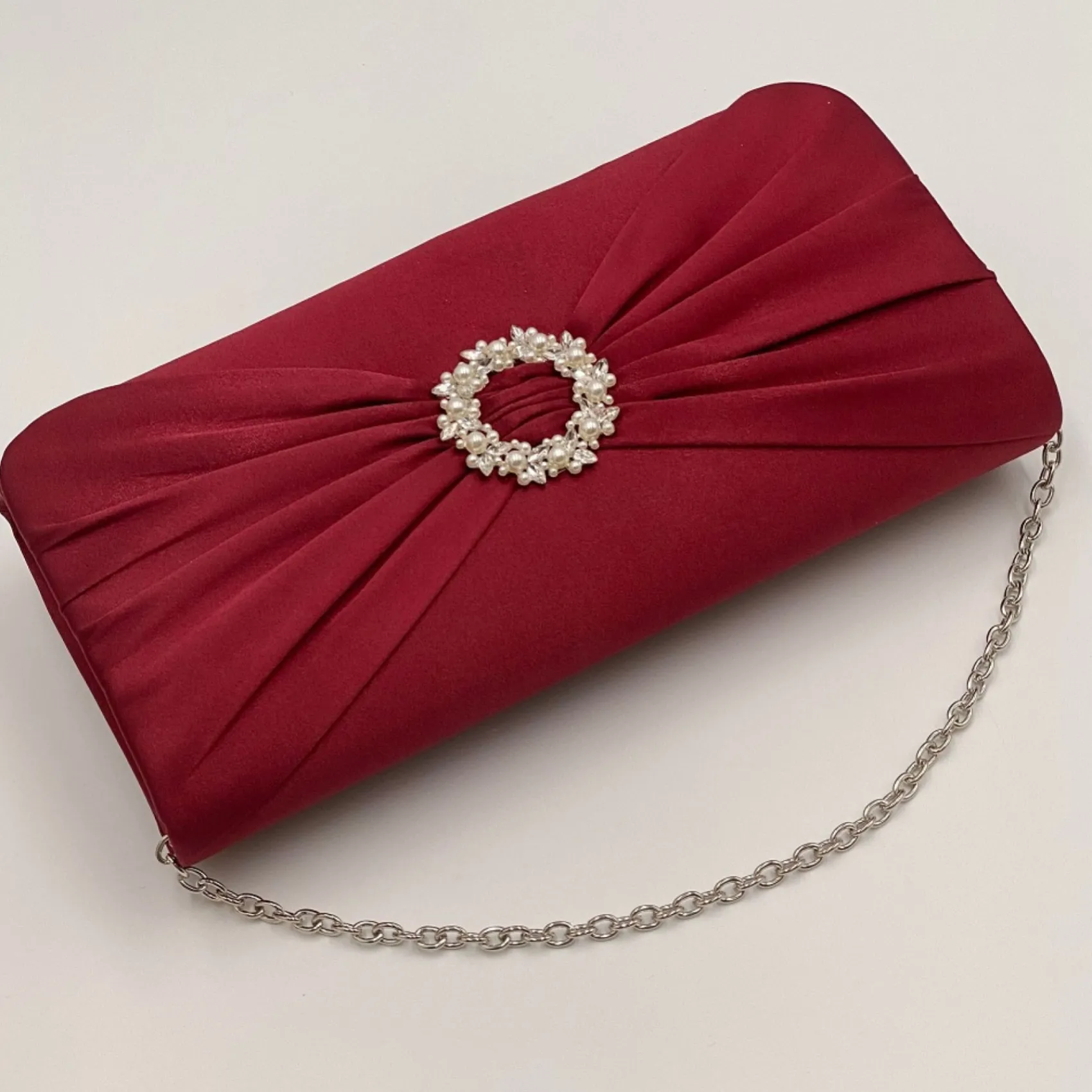 Perfect Bridal Harlow Berry Satin Perlenbrosche Clutch Tasche* Anlass Handtaschen