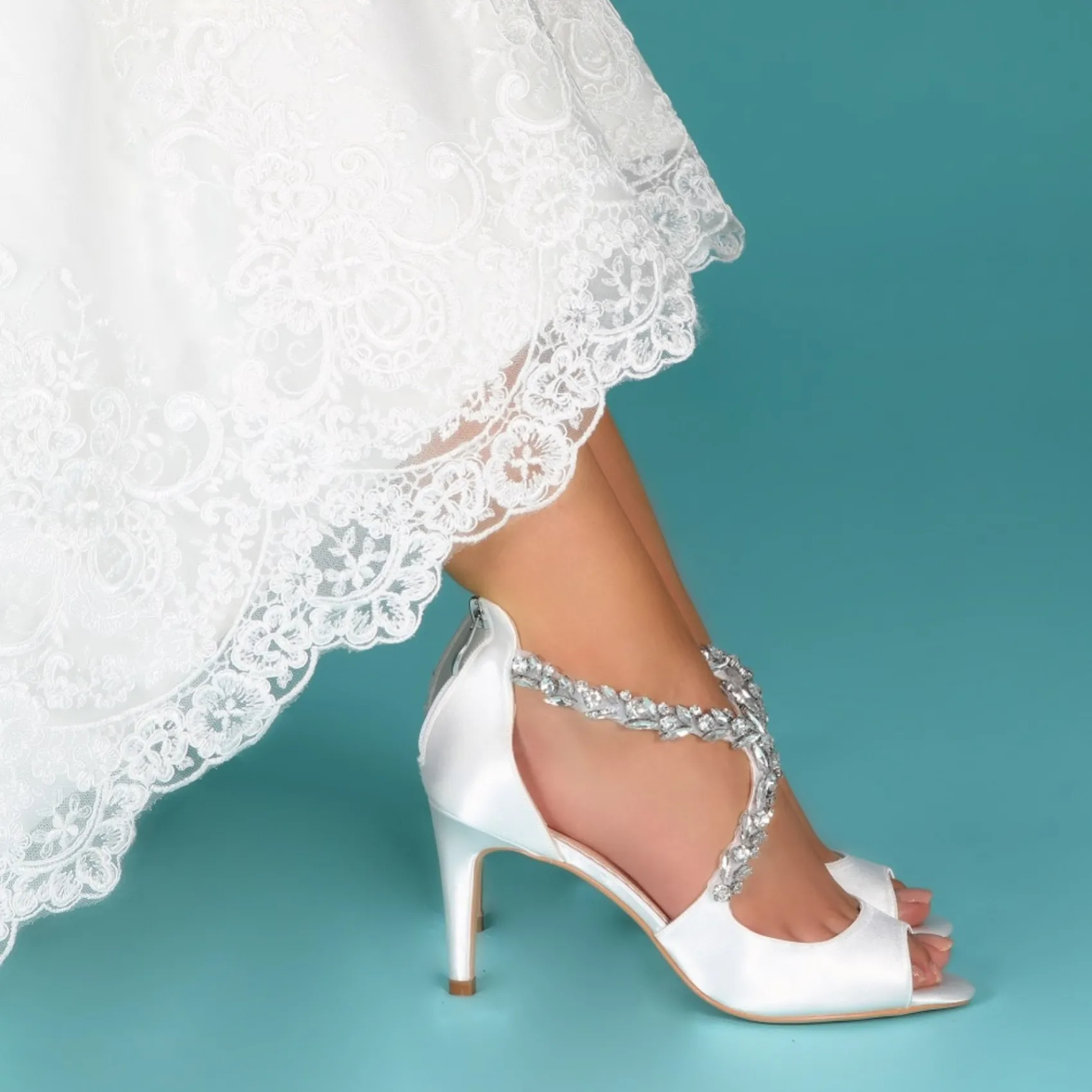 Perfect Bridal Katelyn Färbbare Elfenbein Satin Kristall Hochzeit Sandalen* Hochzeitsschuhe | Hochhackige Schuhe
