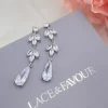 Lace & Favour Radiance Silber Lange Cubic Zirkonia Tropfen Ohrringe* Silberner Abschlussball-schmuck | Abschlussball-ohrringe