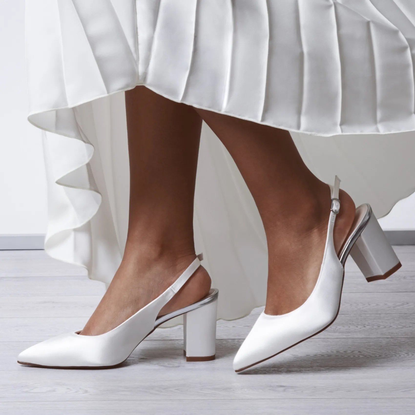 Rainbow Club Faith Färbbare Elfenbein Satin Breite Passform Slingback Block Heels* Schuhe Für Die Mutter Der Braut | Schuhe Für Brautjungfern