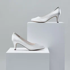 Rainbow Club Jara Elfenbeinfarbene Satin- und Silberglitzer-Schuhe mit breiter Passform* Schuhe Für Die Mutter Der Braut | Hochzeitsschuhe