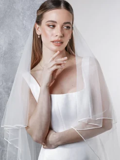 Rainbow Club Tosca Elfenbein Zweistöckiger Russischer Zopfschleier | Tosca Veil* Zweistufiger Schleier | Fingerspitzen-schleier