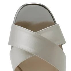 Rainbow Club Zuri Färbbare elfenbeinfarbene Satin-Sandalen mit klobigem Plateau* Weiße Ballschuhe | Abschlussball-sandalen