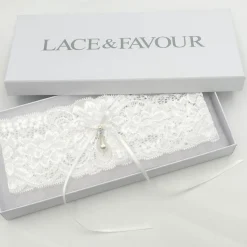 Boudoir Couture Reinheit Elfenbein Zarte Spitze Hochzeit Strumpfband mit Perle Droplet* Geschenke Für Die Braut | Strumpfbänder Für Bräute