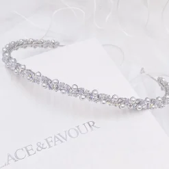 Lace & Favour Rochelle Silberner schmaler Haarreif mit Kristall und Perlen* Abschlussball-haarbänder & Tiaras | Perlen-haarschmuck