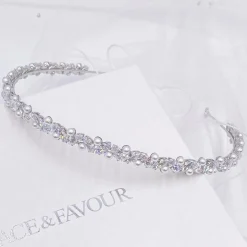 Lace & Favour Rochelle Silberner schmaler Haarreif mit Kristall und Perlen* Abschlussball-haarbänder & Tiaras | Perlen-haarschmuck