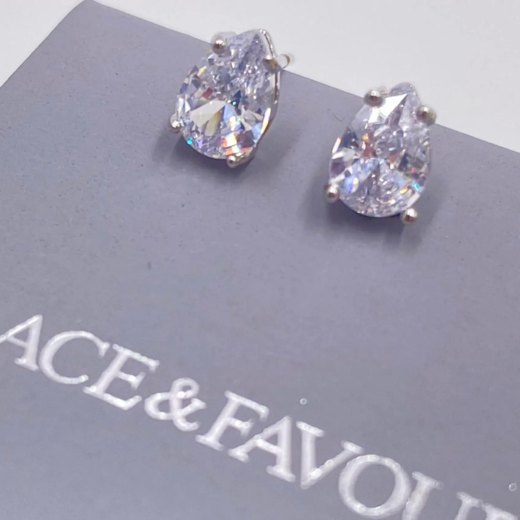 Lace & Favour Roma Silber Zirkonia Teardrop Ohrstecker* Silberner Abschlussball-schmuck | Abschlussball-ohrringe