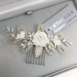 Beads & Beyond Sabrina Mini Perlenblätter und Opalkristallblüten Haarkamm* Geschenke Für Brautjungfern | Perlen-haarschmuck