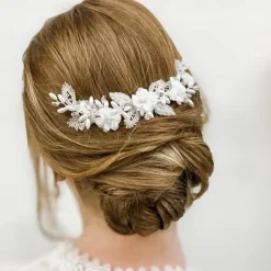 Beads & Beyond Sabrina Perlenblätter und Opalkristall Elfenbein Blumen Haarkamm* Geschenke Für Die Braut | Silberne Haar-accessoires