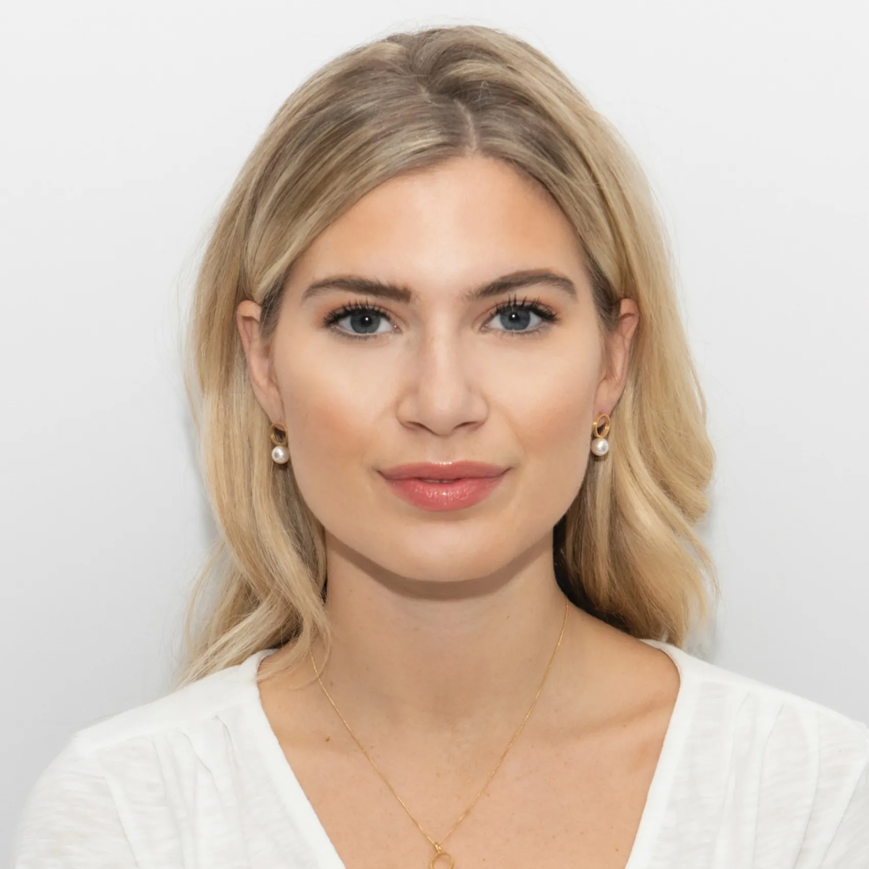 Sarah Alexander Bombshell Gold Circle Perlenohrringe* Geschenke Für Die Mutter Des Bräutigams | Geschenke Für Die Mutter Der Braut