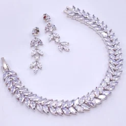 Lace & Favour Savoy Sparkly Cubic Zirkonia Hochzeitsarmband | L&F* Silberner Abschlussball-schmuck | Prom Armbänder