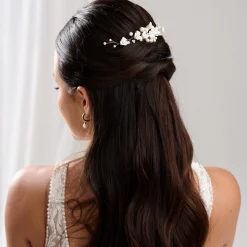 Lace & Favour Skye Porzellan Blumen und Perlen Brauthaarkamm (Gold)* Perlen-haarschmuck | Gold-haar-accessoires