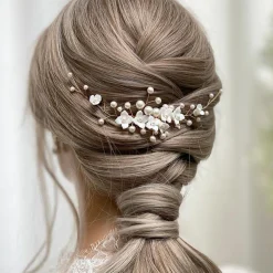 Lace & Favour Skye Porzellan Blumen und Perlen Brauthaarkamm (Gold)* Perlen-haarschmuck | Gold-haar-accessoires