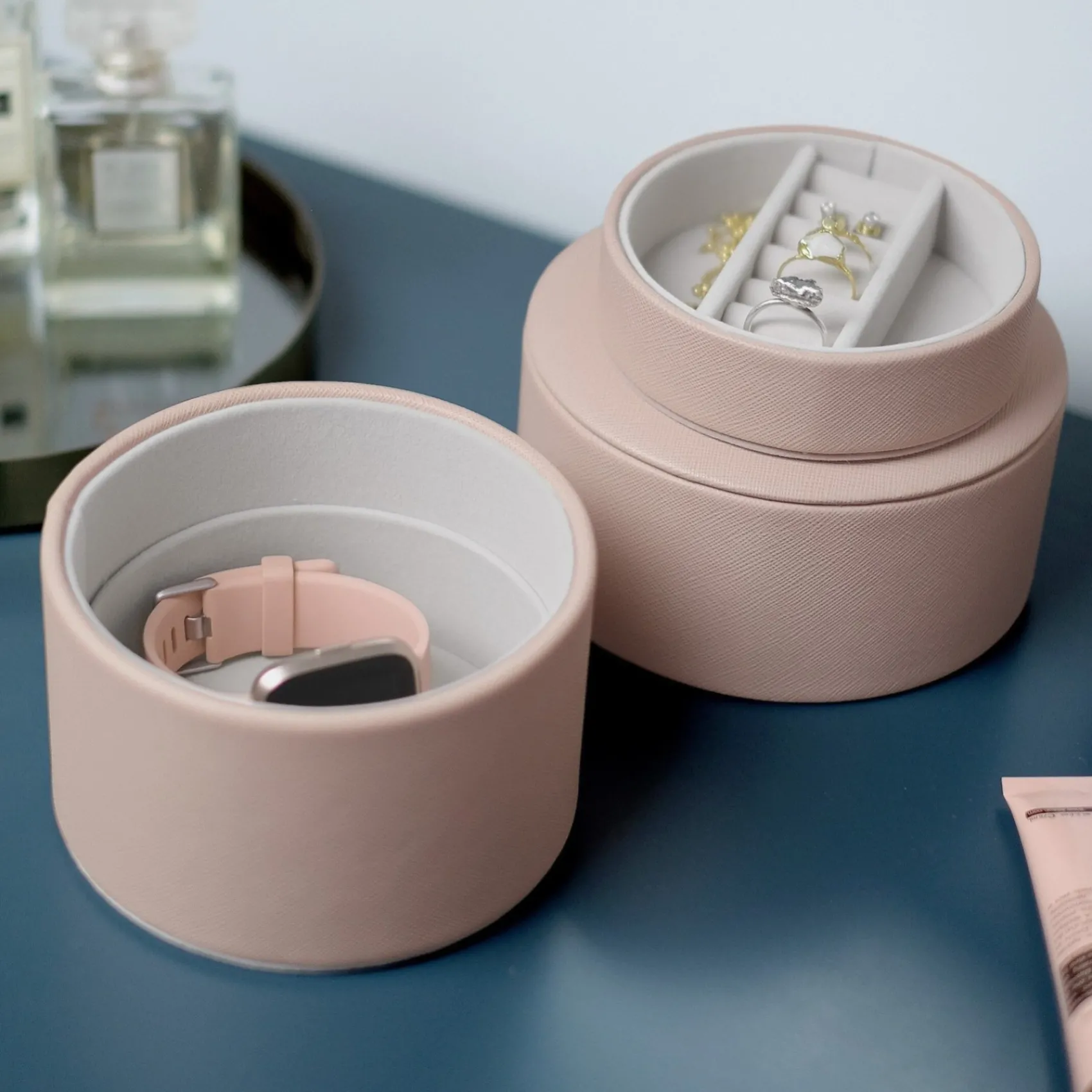 Stackers Blush Nachttisch-Schmuckkästchen Pod* Geschenke Für Die Mutter Des Bräutigams | Geschenke Für Die Mutter Der Braut