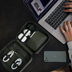 Stackers Olivgrüne Kabelaufgeräumte Organizer-Tasche* Flitterwochengeschenke | Geschenke Für Den Bräutigam