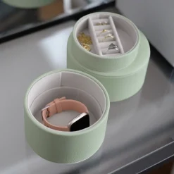 Stackers Salbei Grün Nachttisch Schmuckkästchen Pod* Geschenke Für Die Mutter Des Bräutigams | Geschenke Für Die Mutter Der Braut