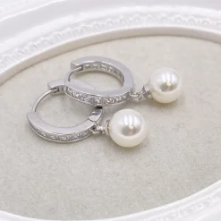 Lace & Favour Tahiti Silber Perle Tropfen Kristall Huggie Hoop Ohrringe* Geschenke Für Brautjungfern | Geschenke Für Die Braut