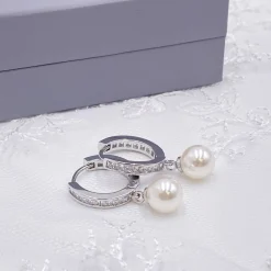 Lace & Favour Tahiti Silber Perle Tropfen Kristall Huggie Hoop Ohrringe* Geschenke Für Brautjungfern | Geschenke Für Die Braut