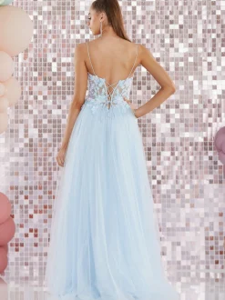 Tiffanys Prom Tiffanys Alina Hellblaues Ballkleid Ballkleid mit Spitze im Rücken* Tiffanys Illusion Prom Kleider | Hellblaue Ballkleider