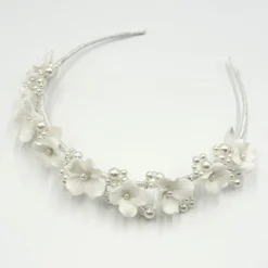 Beads & Beyond Trinity Elfenbein Keramik Blume und Perle Hochzeit Stirnband* Perlen-haarschmuck | Silberne Haar-accessoires
