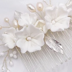 Lace & Favour Tulippa Porzellan Blumen und Silberblätter Haarkamm* Perlen-haarschmuck | Silberne Haar-accessoires