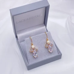 Lace & Favour Vermont Gold Perlen- und Kristalltropfen-Ohrringe* Geschenke Für Die Braut | Gold-hochzeitsschmuck