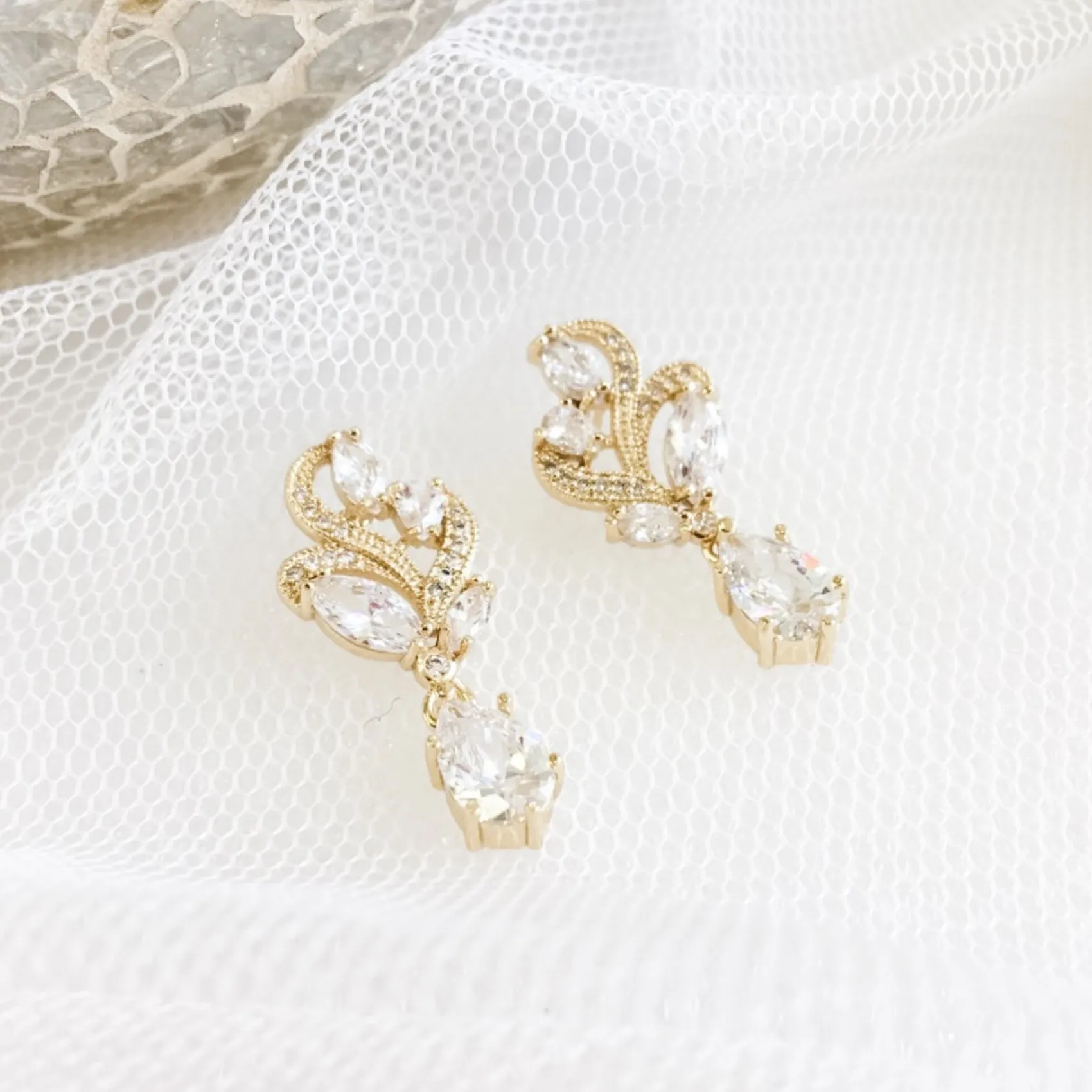 Lace & Favour Vintage-Ohrringe für Hochzeiten mit Kristallsteinen (Gold)* Goldener Abschlussball-schmuck | Abschlussball-ohrringe