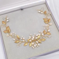 Lace & Favour Woodland Dream Goldene Blätter und Süßwasserperlen Haarstrang* Perlen-haarschmuck | Gold-haar-accessoires