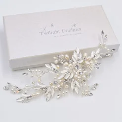 Twilight Designs Zelda Silber Blumen und Blätter Hochzeit Haarspange* Perlen-haarschmuck | Silberne Haar-accessoires